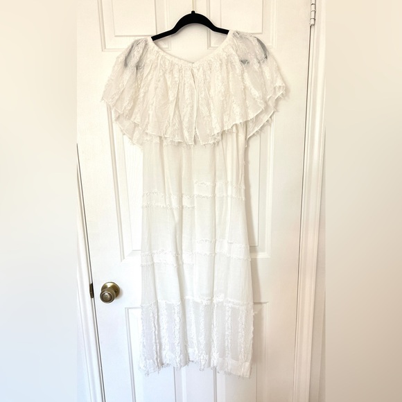 Mirth Capri Dress in White Fringe - Picture 9 of 11